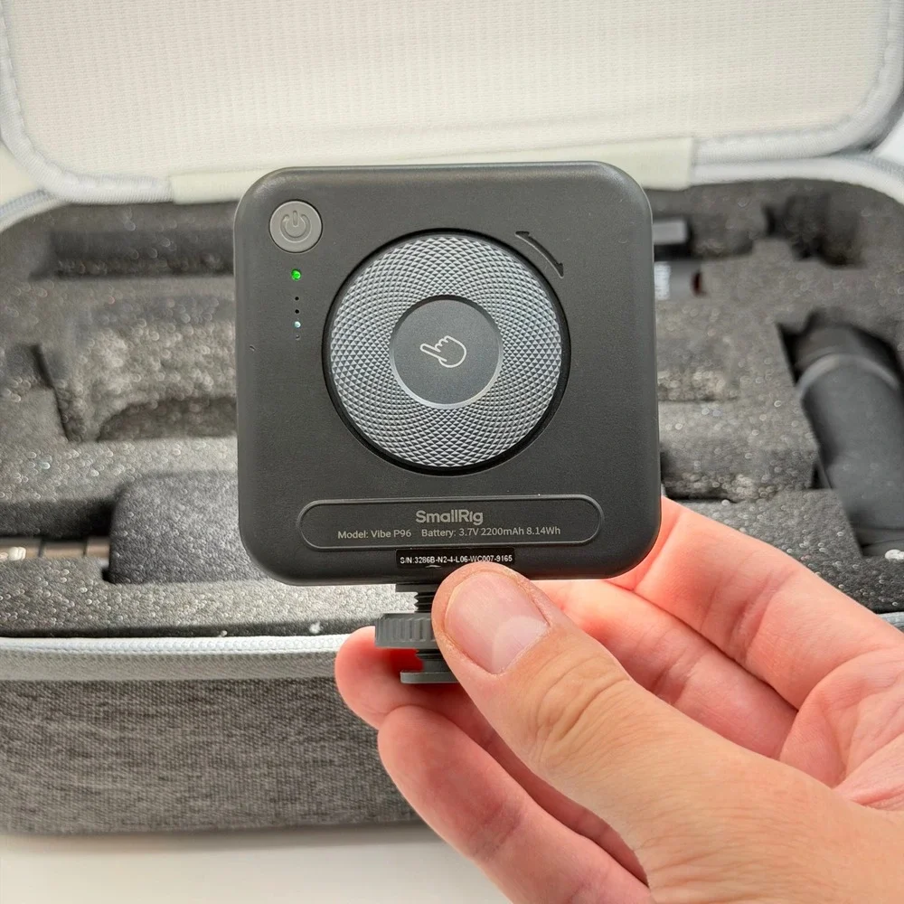 SmallRig All-In-One Video Kit for Smartphone Creators P96 LED Light Mic Case